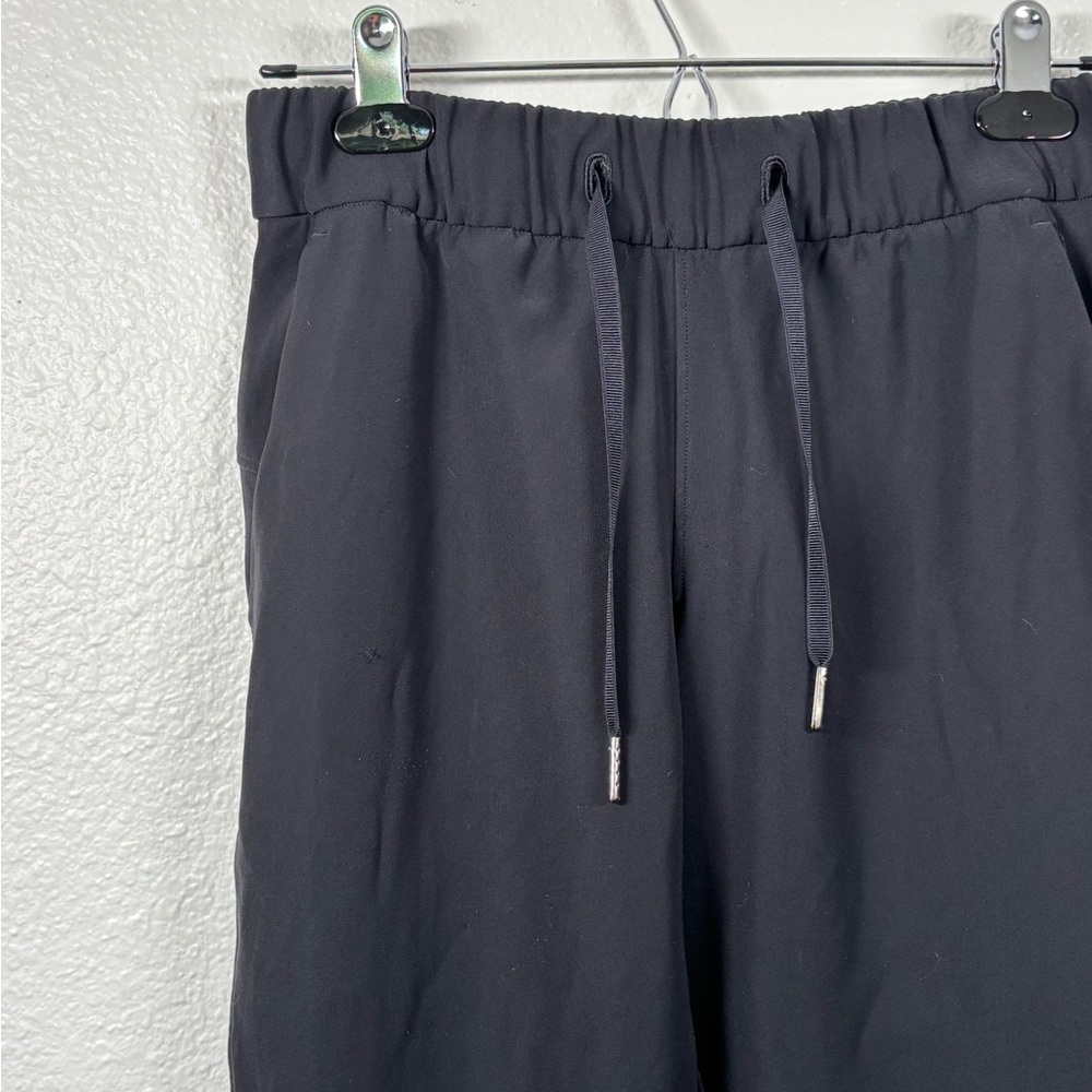 Lululemon Athletica Black Elastic Waist Pants